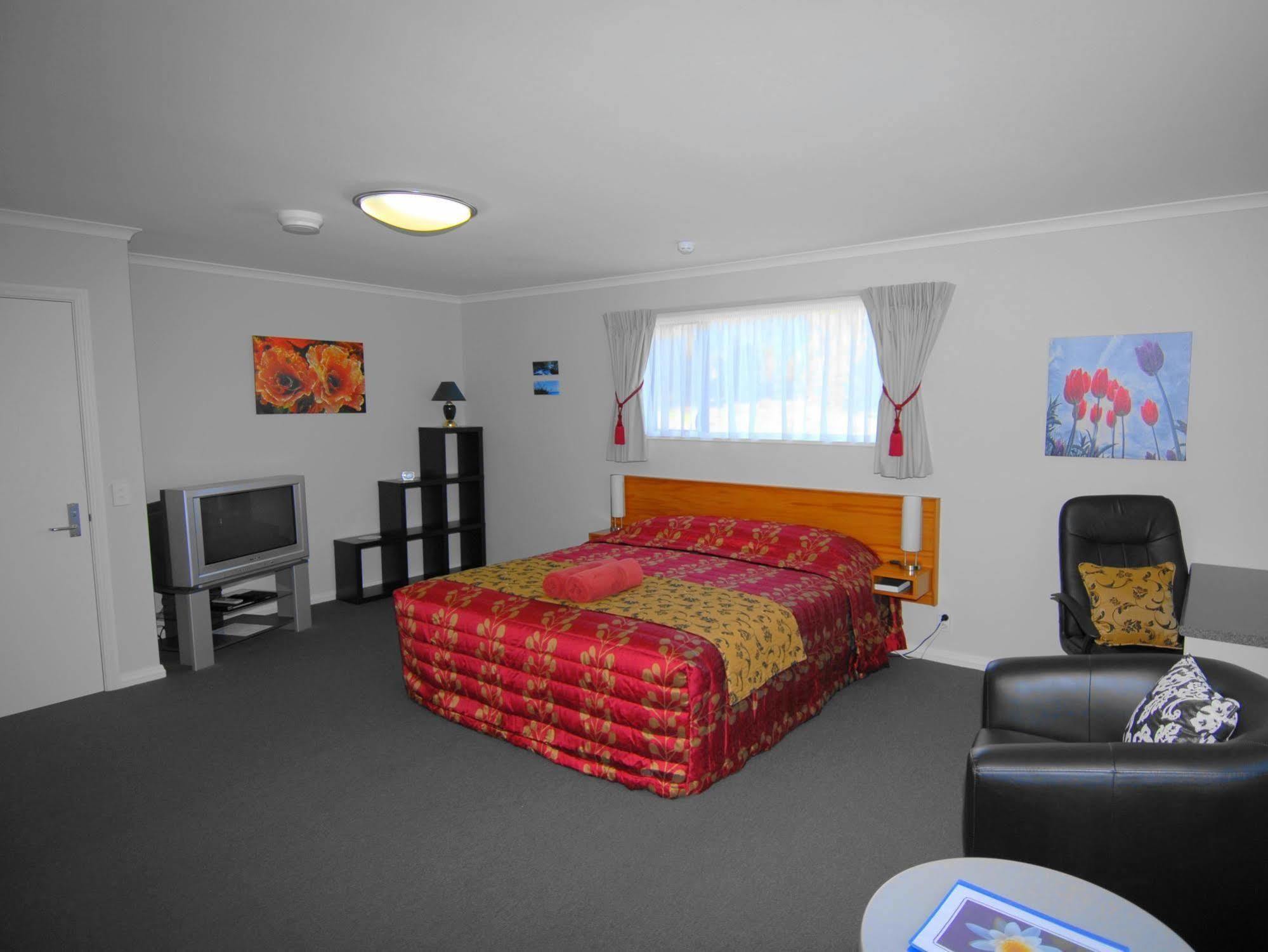 High Peaks Hotel Fox Glacier Ngoại thất bức ảnh