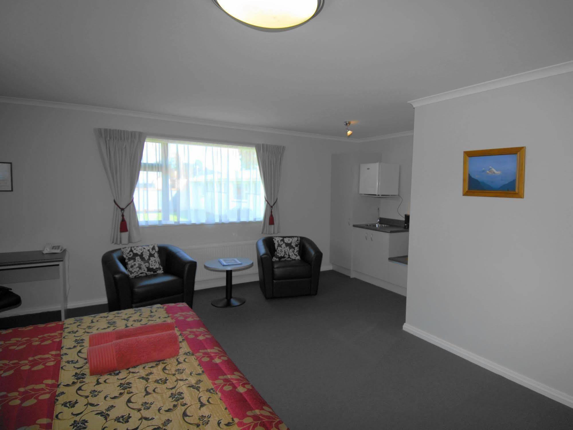 High Peaks Hotel Fox Glacier Ngoại thất bức ảnh