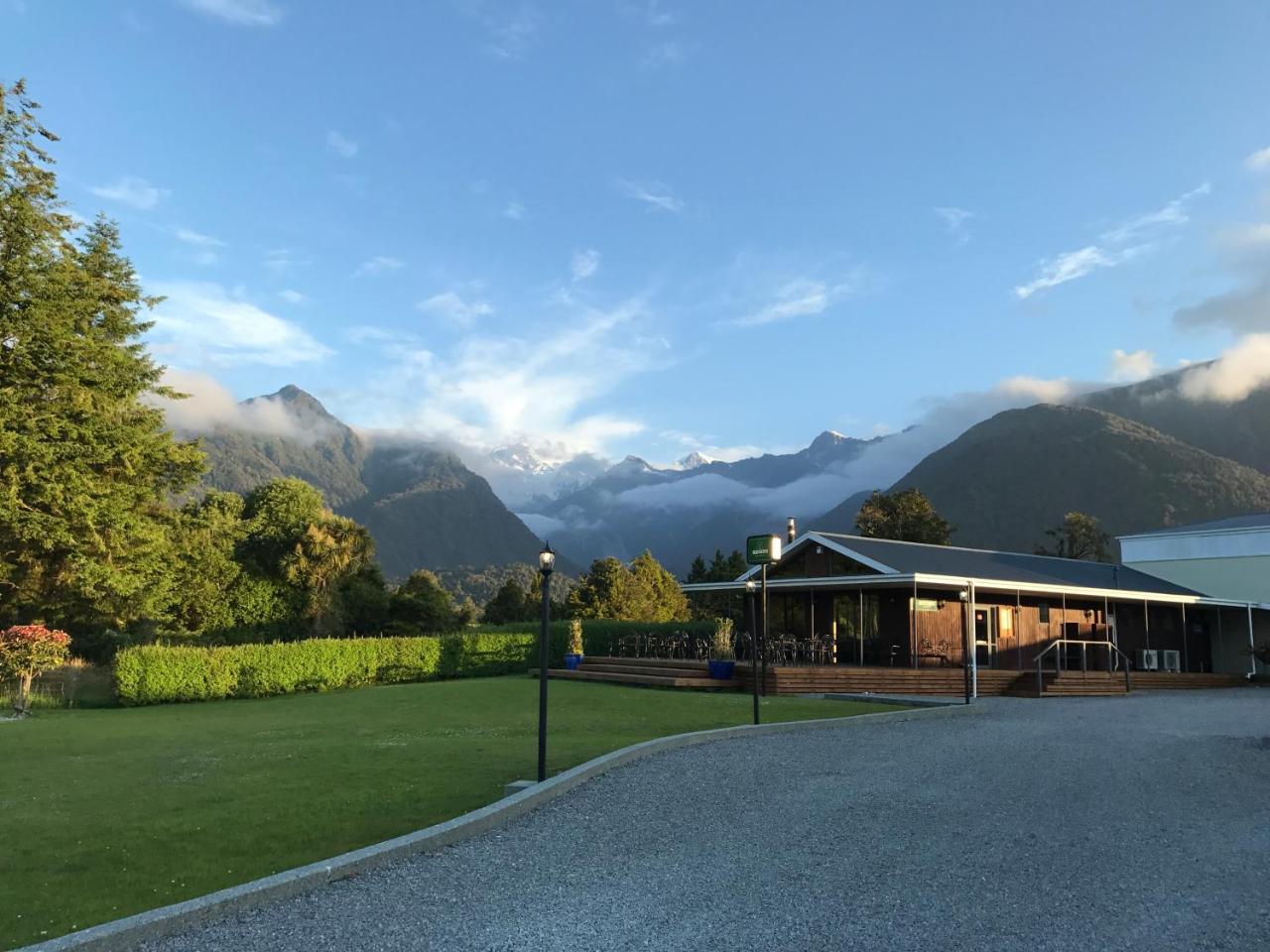 High Peaks Hotel Fox Glacier Ngoại thất bức ảnh